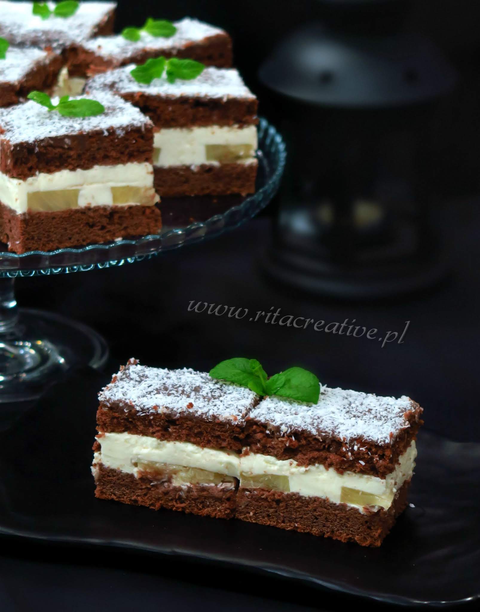 ciasto-piernikowe-z-ananasem piernik-ananasowy