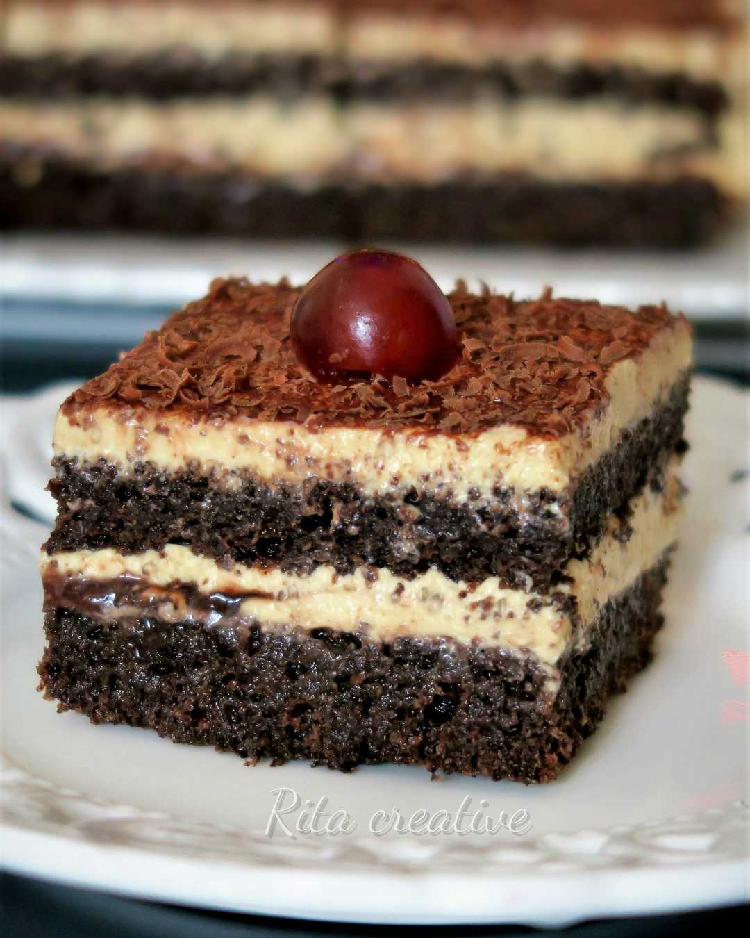 Makowiec z amaretto i kajmakiem ciasto na święta z makiem