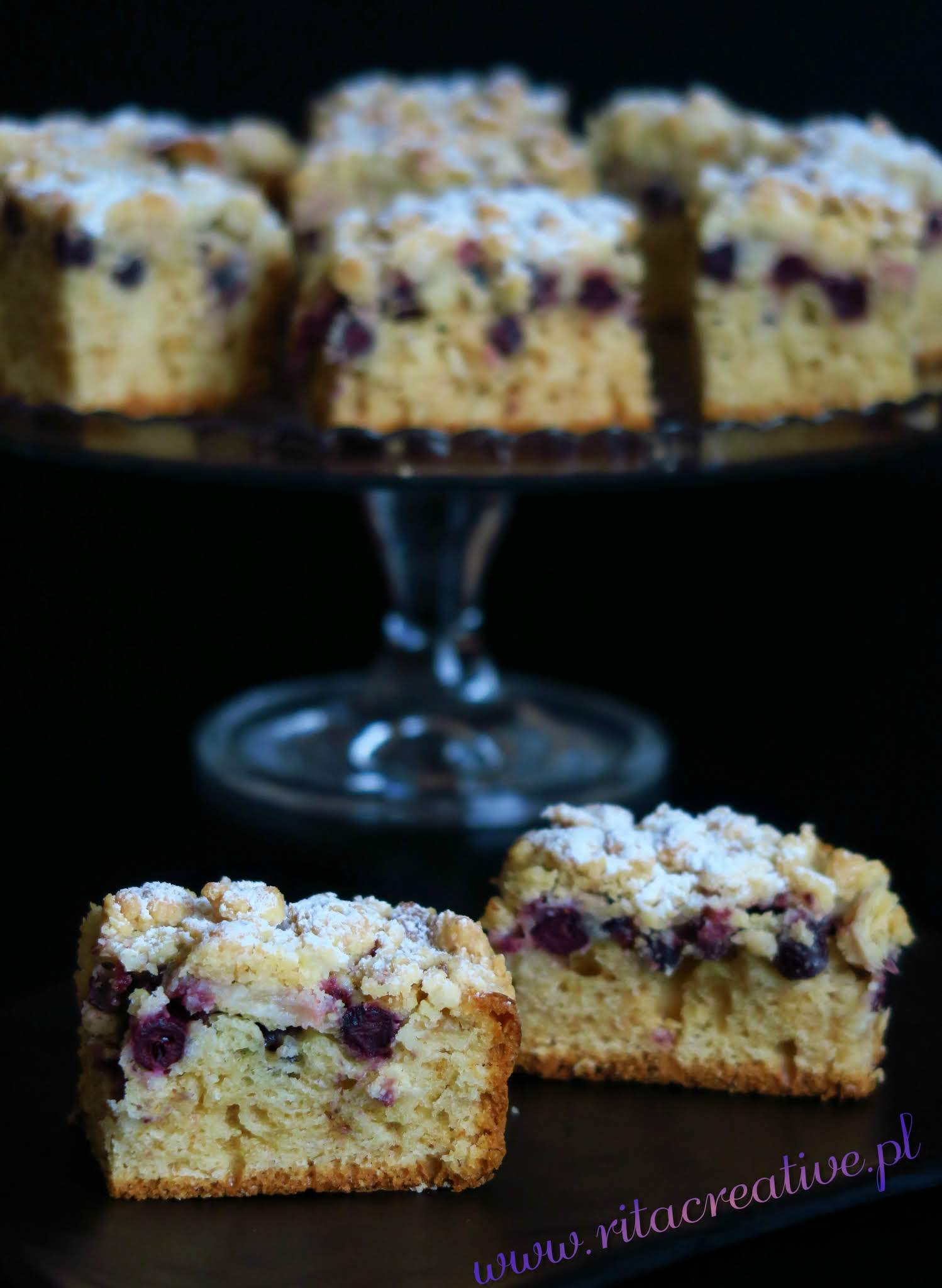 ciasto, aronia, gruszki, kruszonka