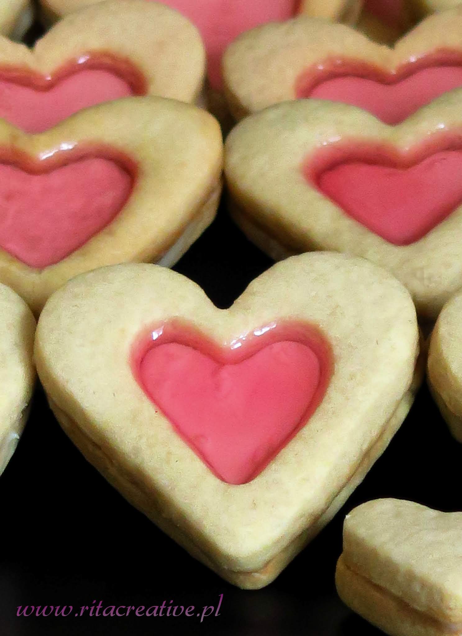 ciasteczka-serduszka walentynkowe-ciasteczka