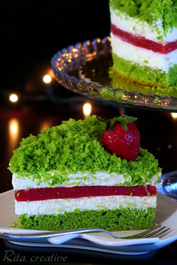 ciasto truskawkowo szpinakowe leśny mech