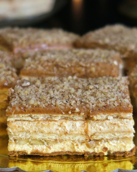 krówkowe ciasto z bananami i herbatnikami krówkowe ciasto z bananami