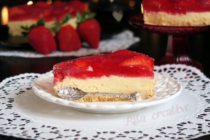 CIASTO Z TRUSKAWKAMI I KASZĄ MANNĄ 0 (0)