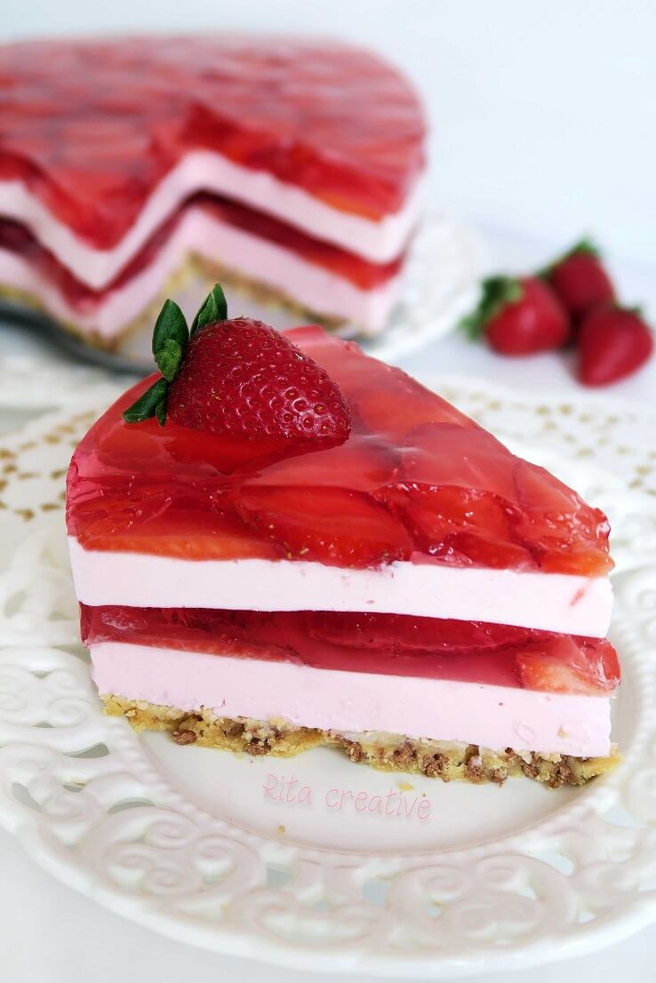 Sernik na zimno z truskawkami i galaretką. Sernik serce bez pieczenia.