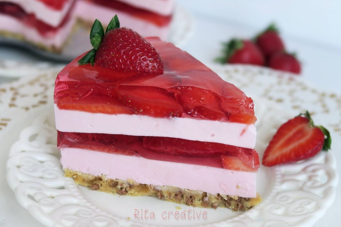 Sernik z truskawkami na zimno. Sernik z truskawkami i galaretką na Dzień Matki.