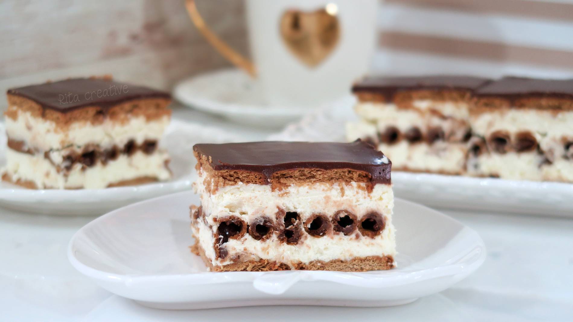 Ciasto bez pieczenia z rurkami Ciasto z rurkami kakaowymi