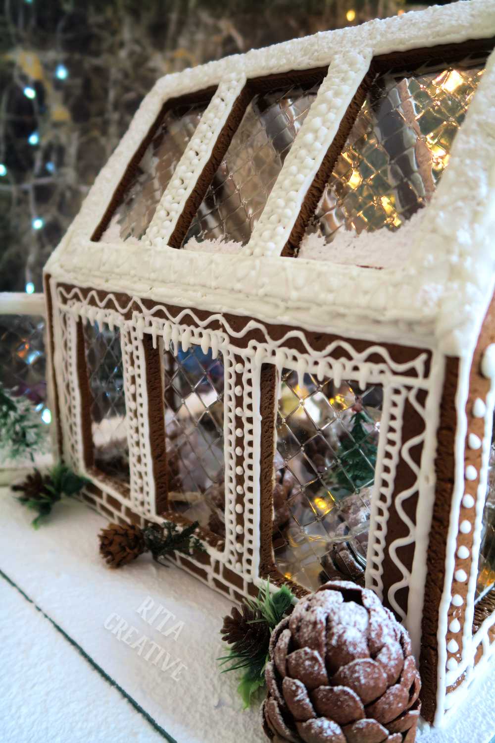 SZKLARNIA Z PIERNIKA DOMEK SZKLARNIA Z PIERNIKA