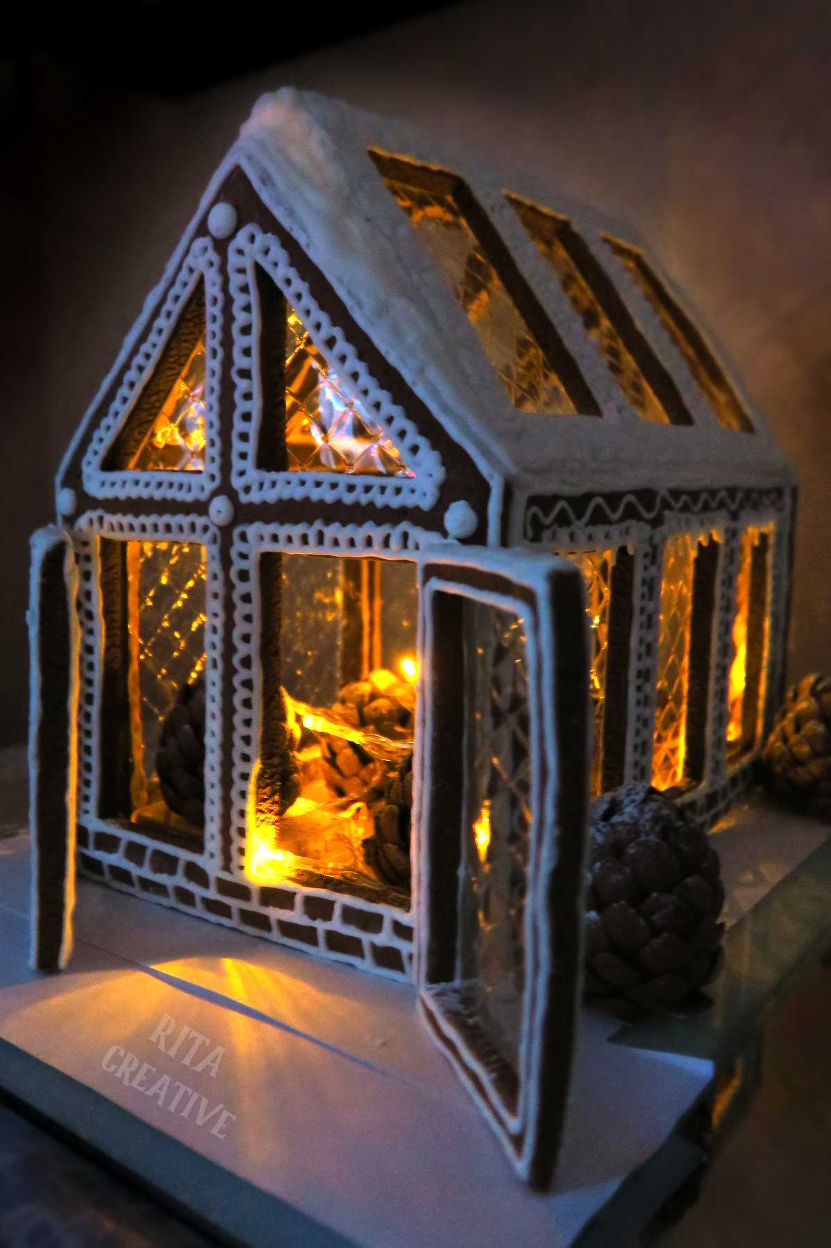 SZKLARNIA Z PIERNIKA Lampka z piernika