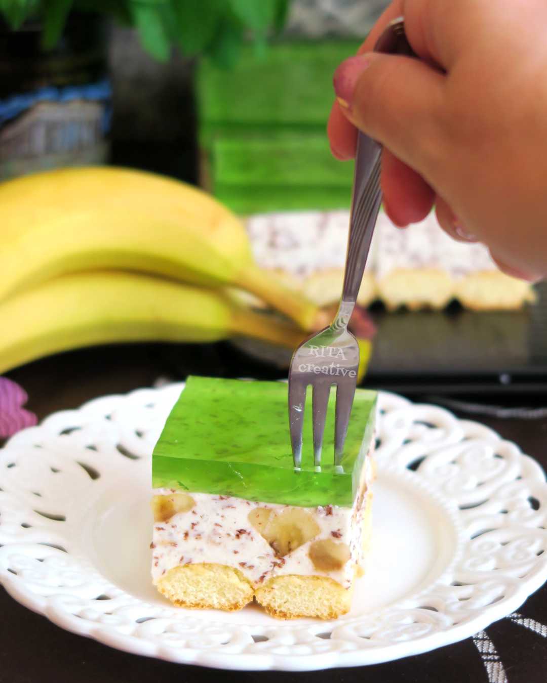 Ciasto z bananami bez pieczenia Ciasto z galaretką i bananami