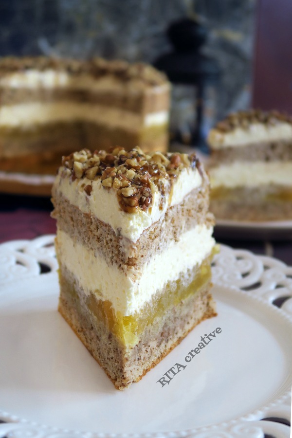 Przepis na orzechowiec z jabłkami prażonymi Orzechowiec z masą jabłkową