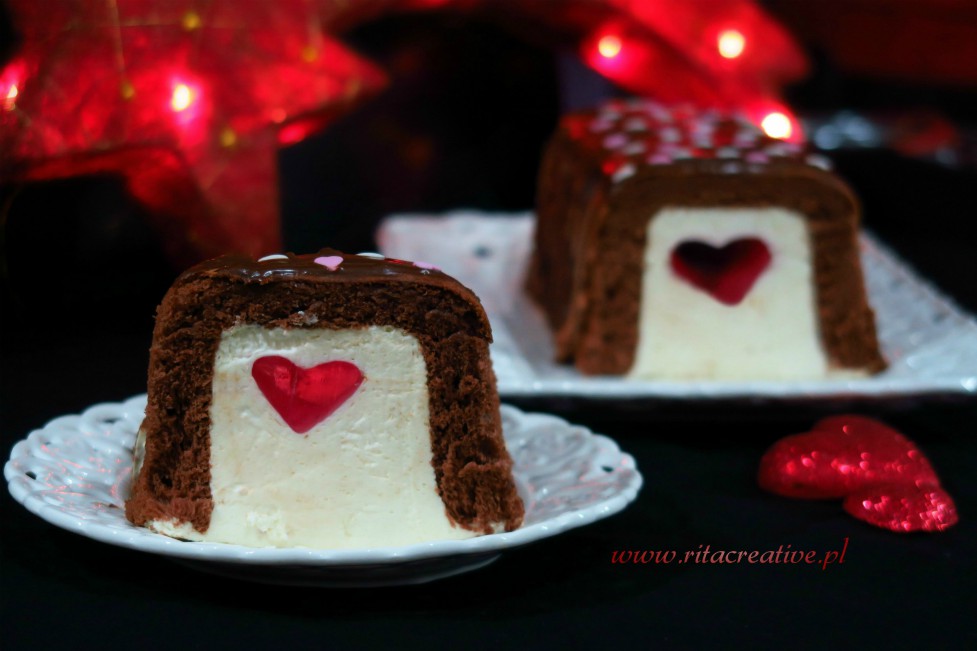 Ciasto z serduszkiem na Walentynki – prosty przepis krok po kroku