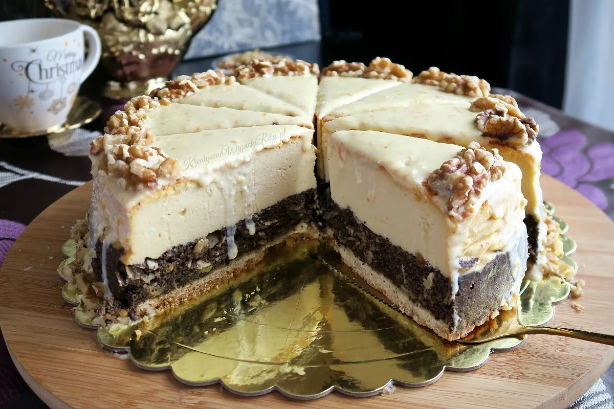 Seromakowiec – kremowy sernik z makiem i białą czekoladą, idealny przepis na Święta Bożego Narodzenia, połączenie sernika i makowca w jednym