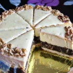 Seromakowiec z białą czekoladą i gotowej masy makowej