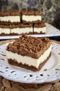 Sernik piernikowy na święta Bożego Narodzenia.